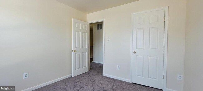 Building Photo - 601 Primus Ct