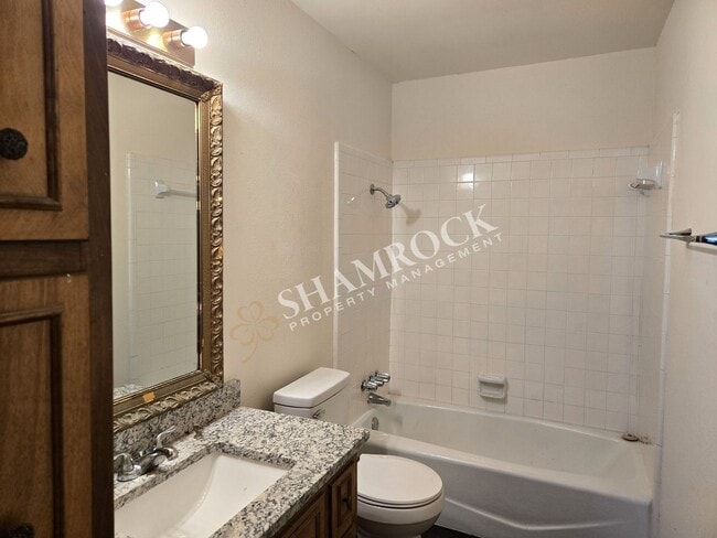 Building Photo - 2-Bedroom Waco ISD Duplex!