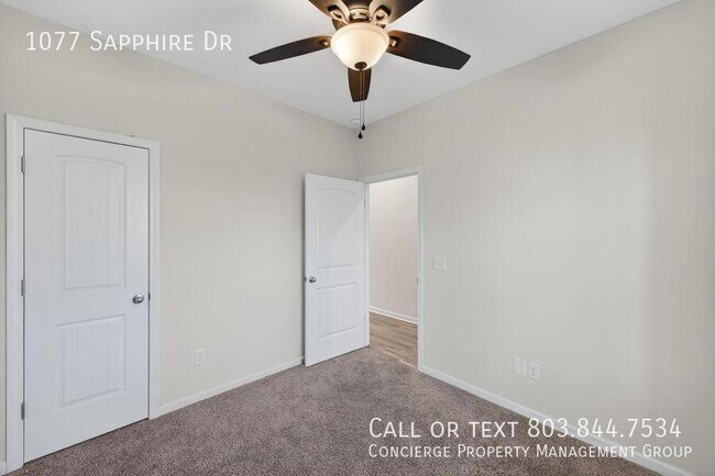 Building Photo - 1077 Sapphire Dr