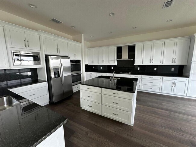 Building Photo - 32240 Mahogany Valley Dr