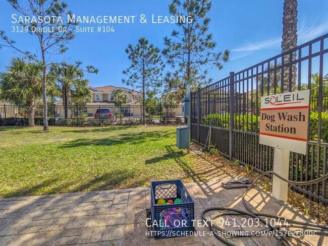 Building Photo - 3129 Oriole Dr