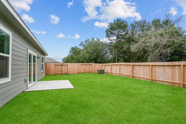 Building Photo - 31139 Gayle Prairie Oaks St