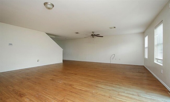 Building Photo - 16755 N Thrasher Dr