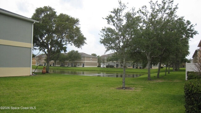 Building Photo - 2660 Revolution St