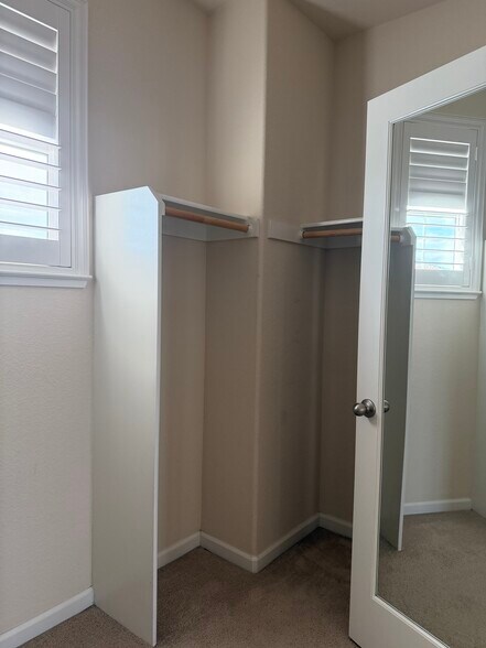 Master Closet - 319 E Liverno Ave