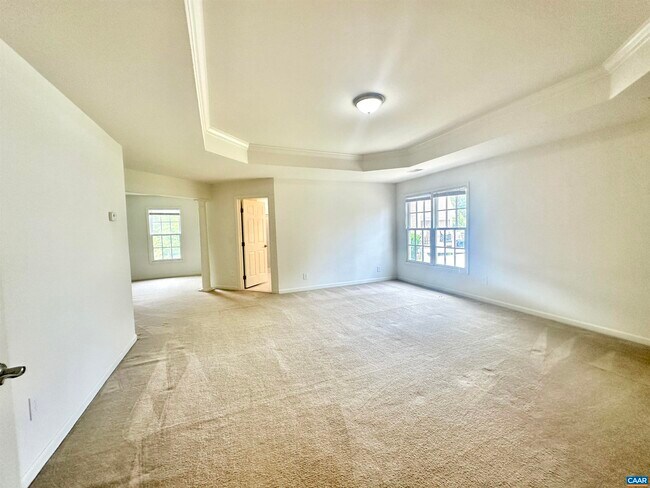 Building Photo - 252 Millstream Dr