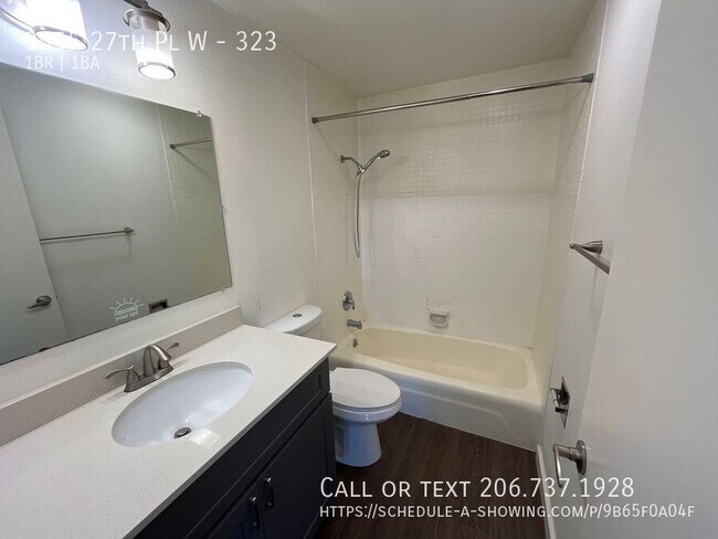 Building Photo - 3555 27th Pl W