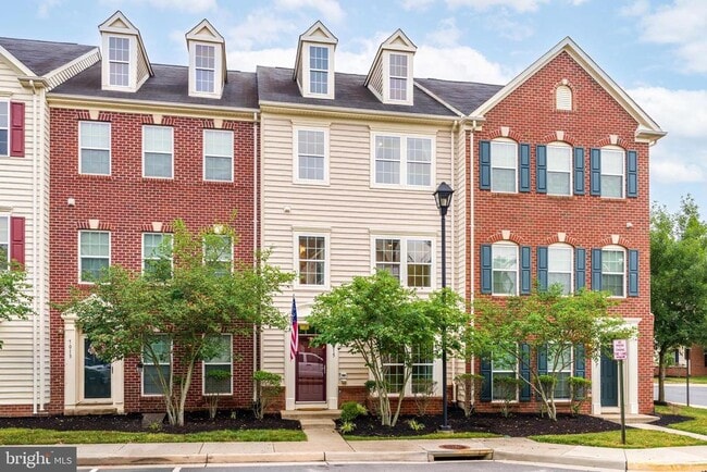 Building Photo - 7015 Trek Way