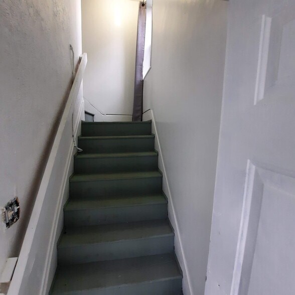 Building Photo - 754 Sullivant Ave