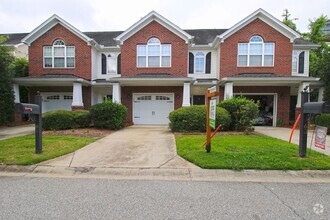 Building Photo - 3 Bedroom. 2.5 Bathroom Townhome in Pennin...