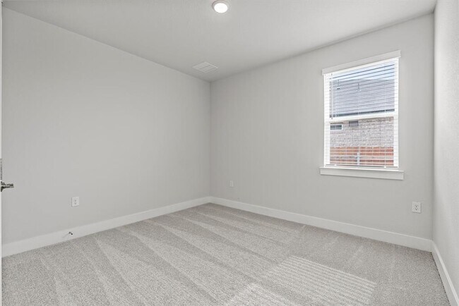 Building Photo - 1520 Carvin Wy