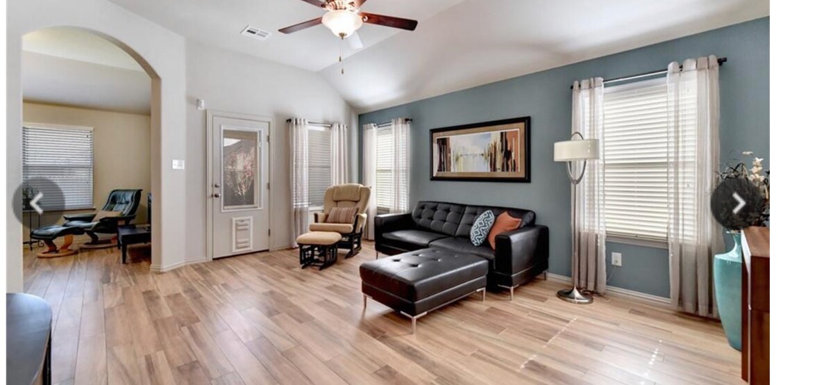 Building Photo - 269 Crooked Creek