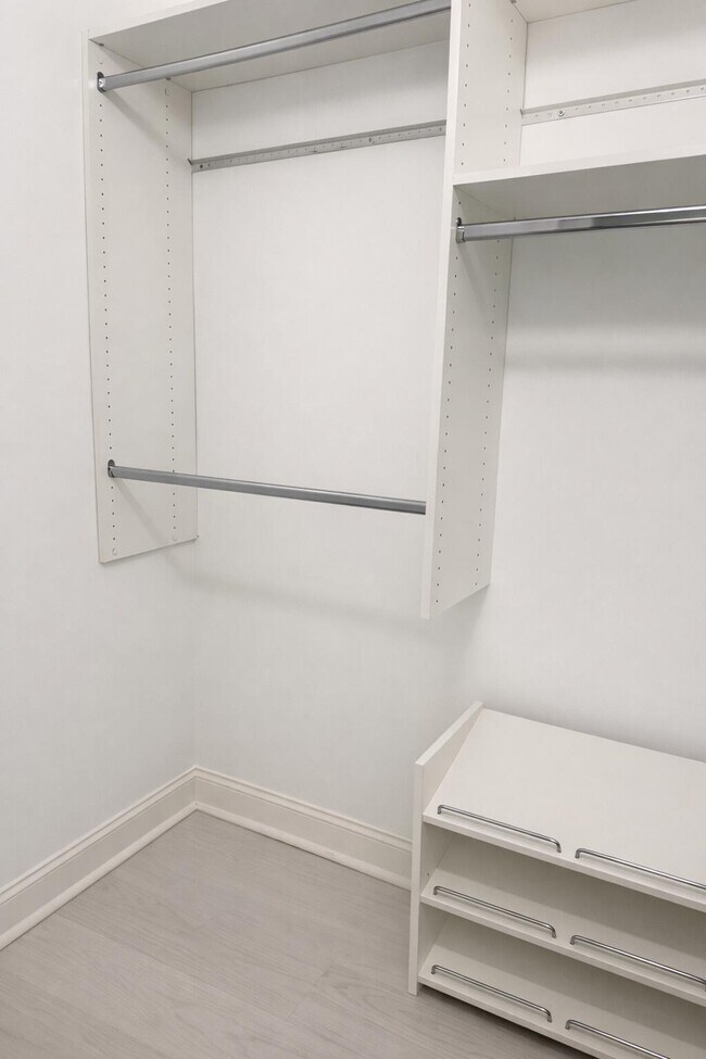 Building Photo - 356 Moorings Dr