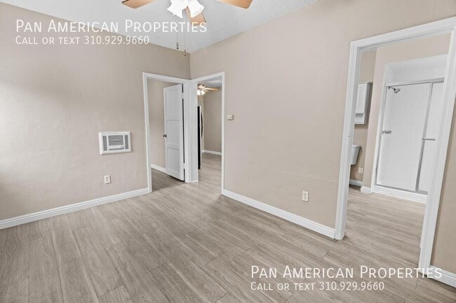 Building Photo - 15443 Van Buren St