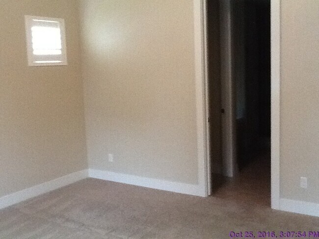 Building Photo - Beautiful home located  in Meridian