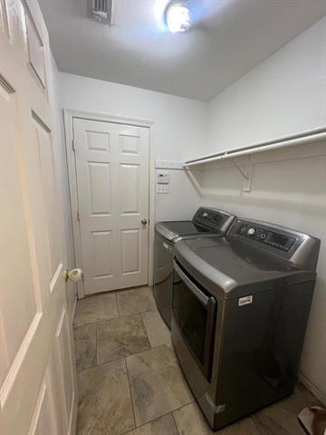 Building Photo - 700 Auburndale Dr