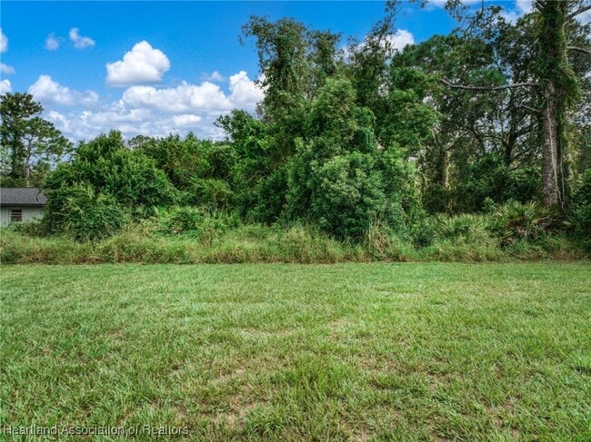 Building Photo - 2909 Mullet Ave