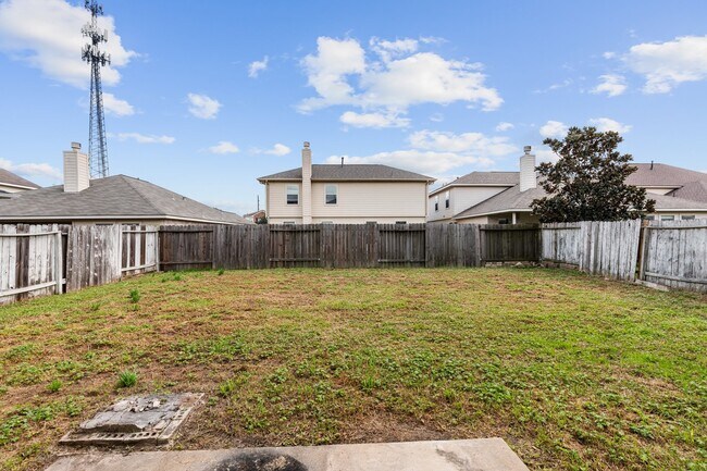 Building Photo - 3111 Holly Ranch Dr