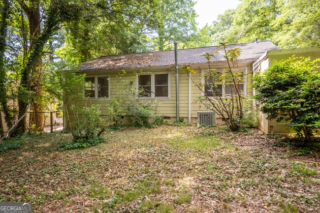 Building Photo - 175 Habersham Way