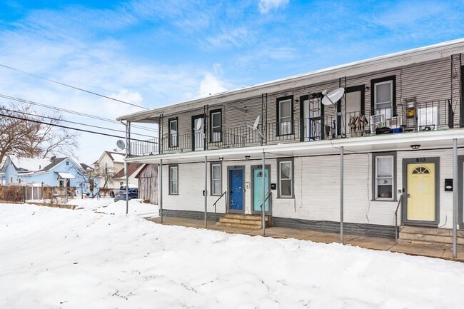 Building Photo - Deposit Moves You In! Apply Today! Freshly Remodeled 2BR in the Heart of Lancaster!