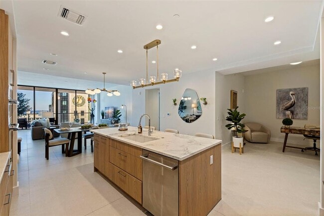 Building Photo - 275 1st Ave S