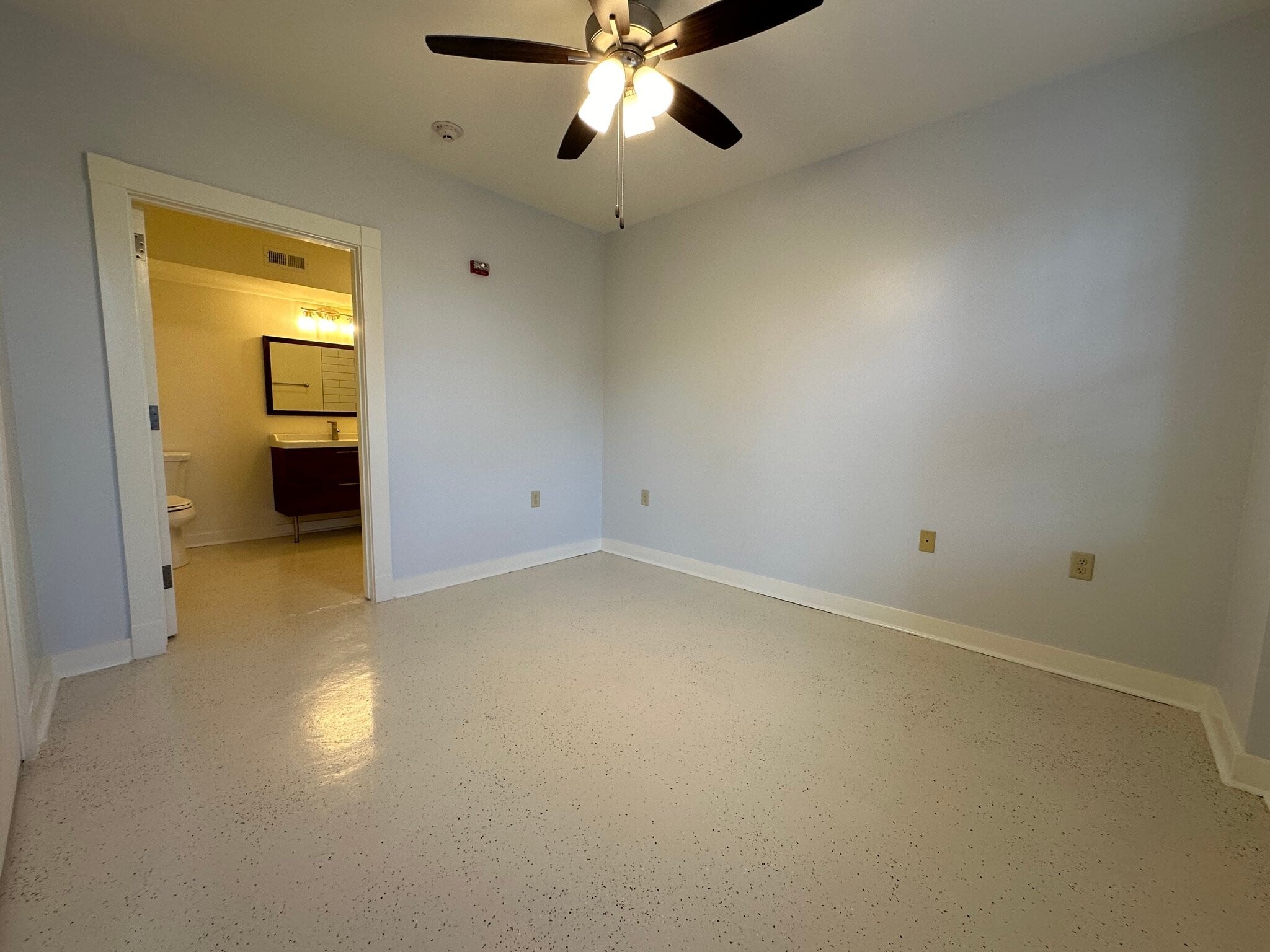 Building Photo - 715 Sherman St