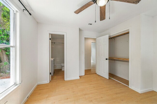 Building Photo - Remodeled 3 Bed/2 Bath Home with Bonus Upper Room Near Booming 9 Mile Rd Hub