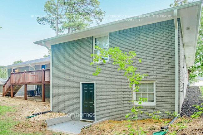 Building Photo - 3610 Warbler Dr