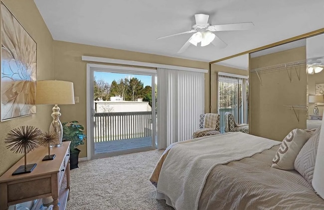 Building Photo - 5351 Springdale Ave