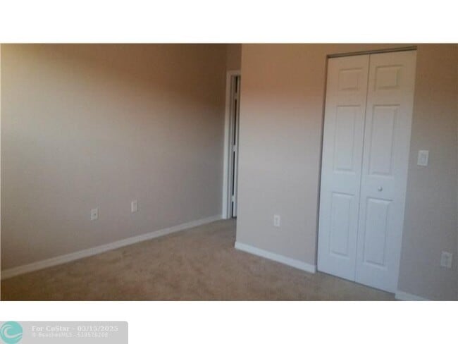Building Photo - 4944 SW 140th Terrace