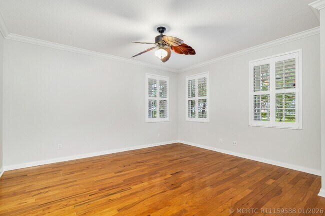 Building Photo - 130 Poinciana Dr