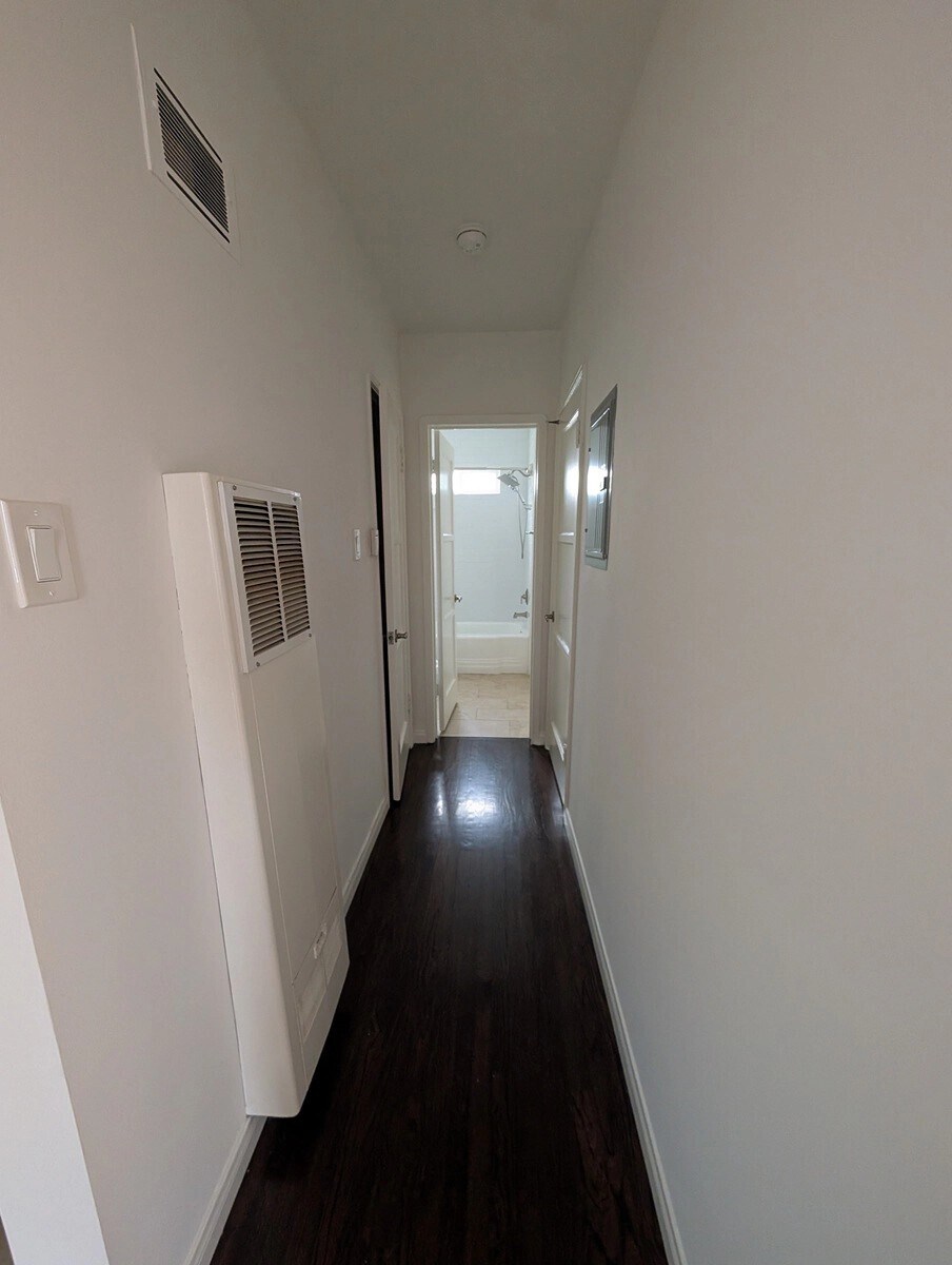 Building Photo - 5219 Packard St