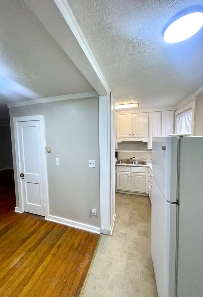 Building Photo - 3 Bed 2 Bath in Anniston