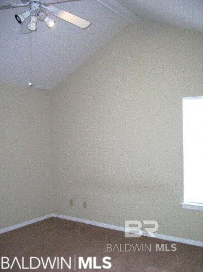 Building Photo - 154 Brentwood Dr