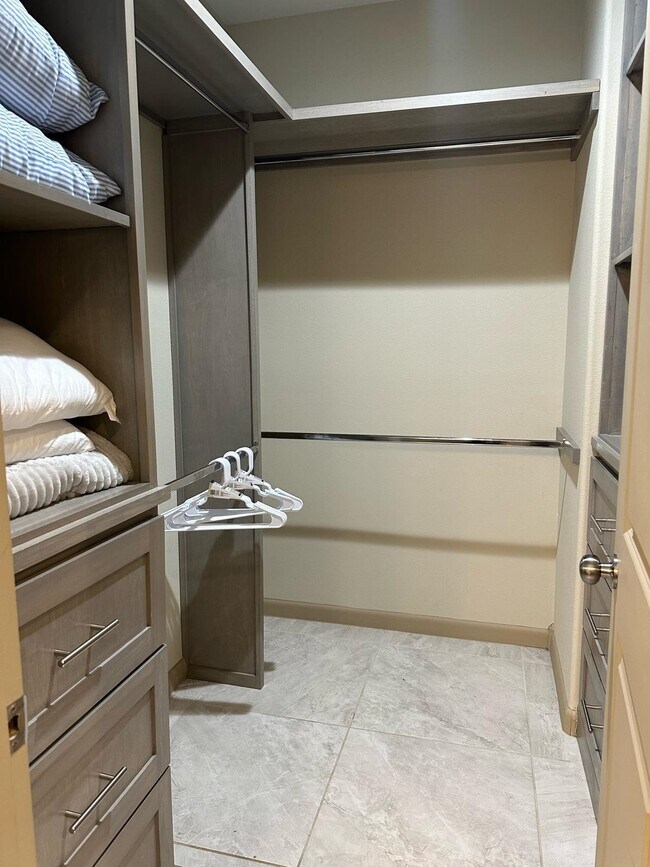 Building Photo - 4101 Blue Quail Rd