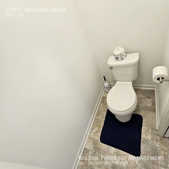 Building Photo - 20821 Wexford Dr