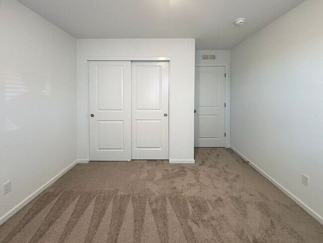 Building Photo - 25263 Todd Way