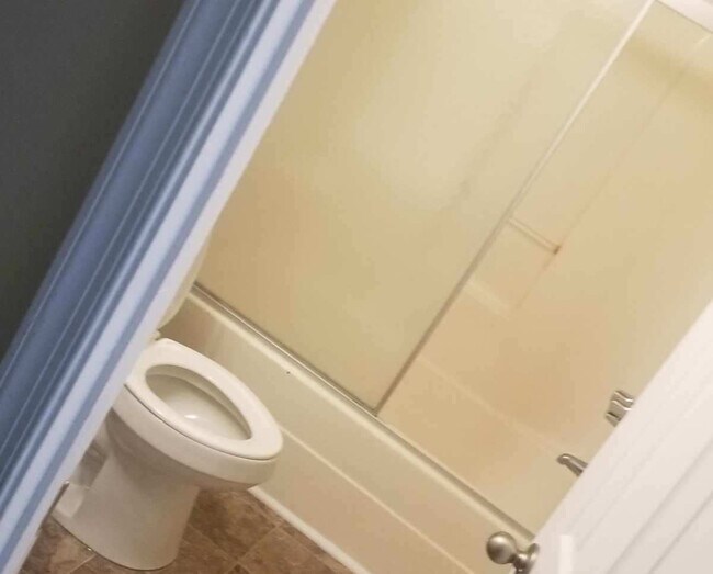 Building Photo - 622 spirit court