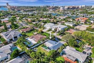 Building Photo - 280 NE Spanish Ct