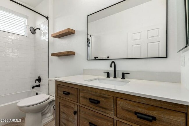 Building Photo - 2992 N Miller Rd