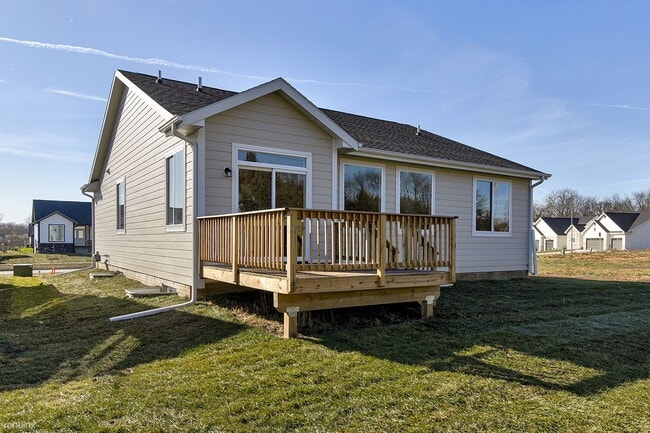 Building Photo - 3 br, 2.5 bath House - 529 Meadows Ct