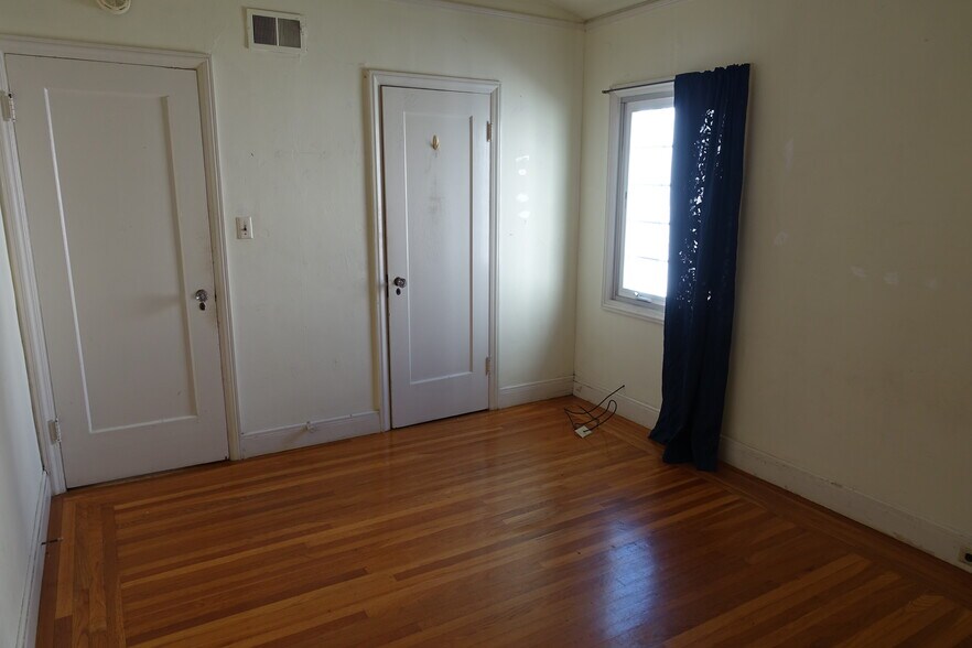 Building Photo - 2573 Virginia St