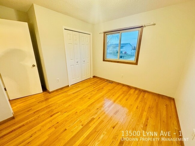 Building Photo - 13500 Lynn Ave