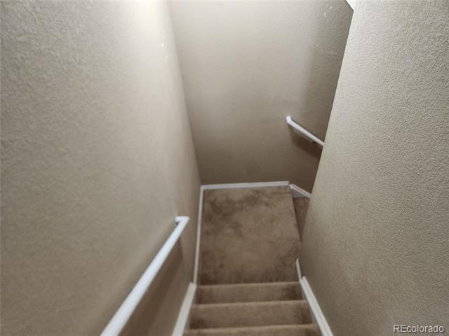 Building Photo - 1150 Sunset Way