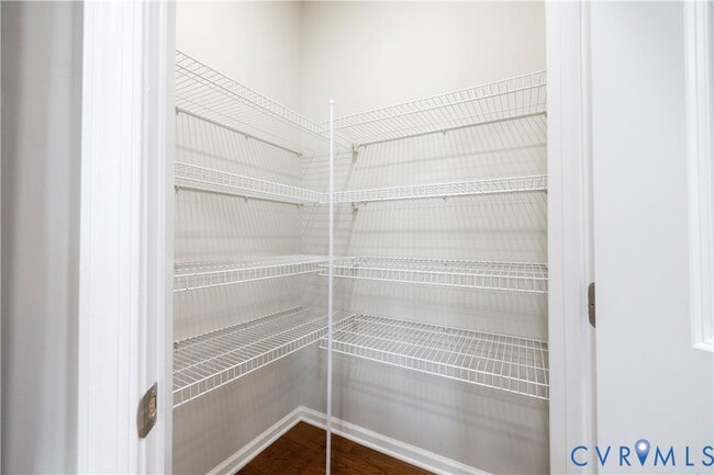 Building Photo - 1903 Old Brick Rd