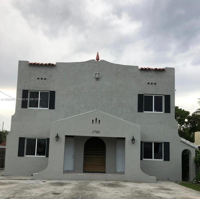 Primary Photo - 1700 NW 22nd Ct