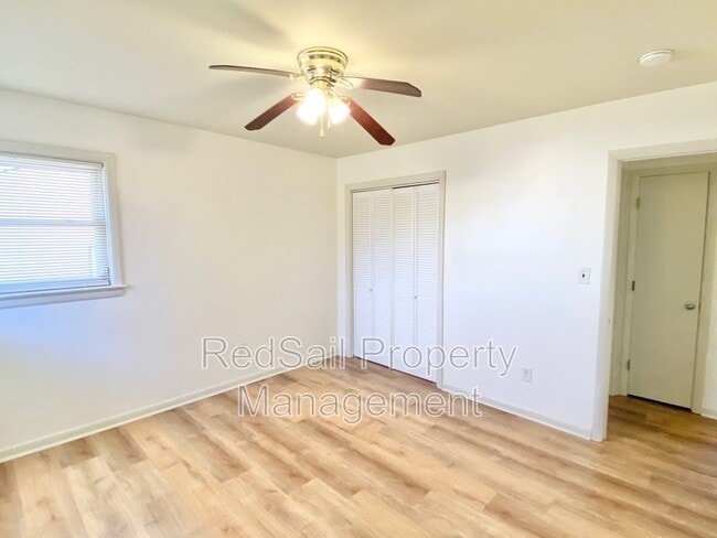 Building Photo - 249 Manchester Dr