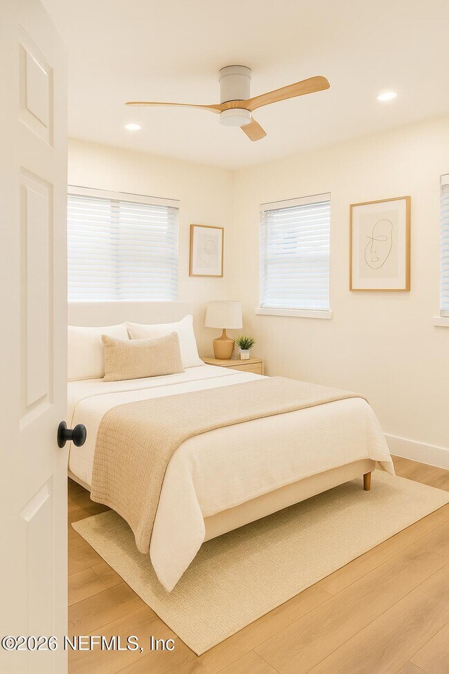 Building Photo - 1857 Brookview Dr S