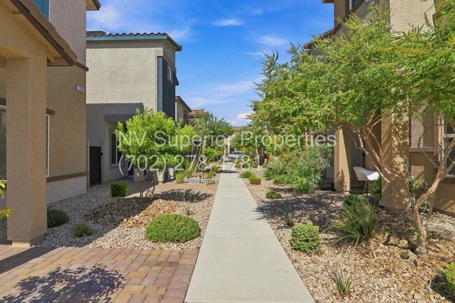 Building Photo - 7204 Sunray Point St