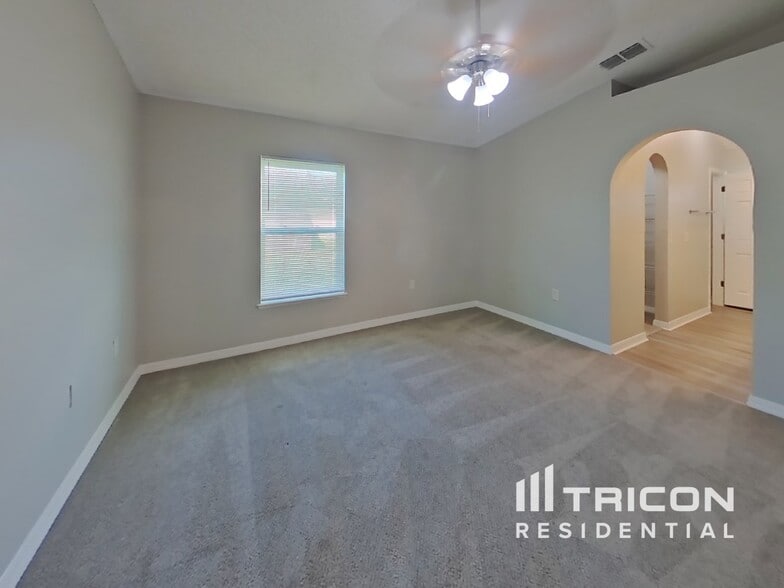 Building Photo - 3655 Braeden Ct